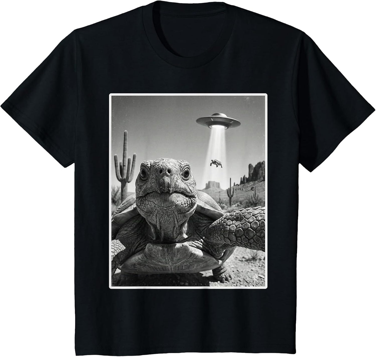Tortoise Selfie with UFO, Funny Turtle, Funny Tortoise T-Shirt - Black
