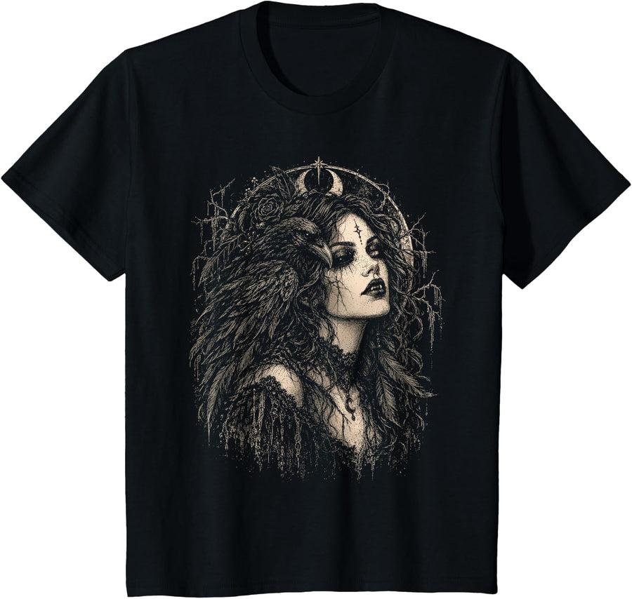 Vintage Horror Aesthetic Halloween Goth Vampiress T-Shirt - Black